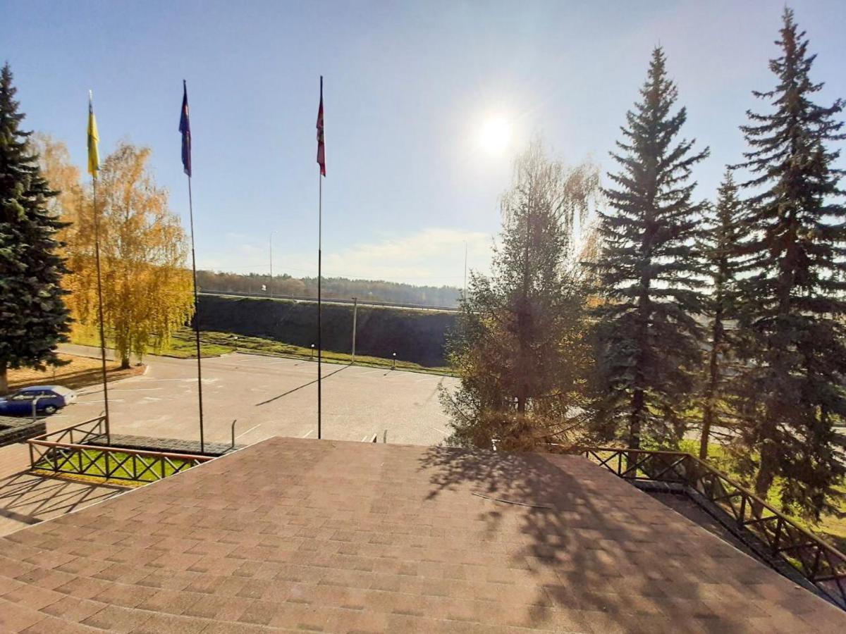 ホテルГетьманський Stan Bereza エクステリア 写真